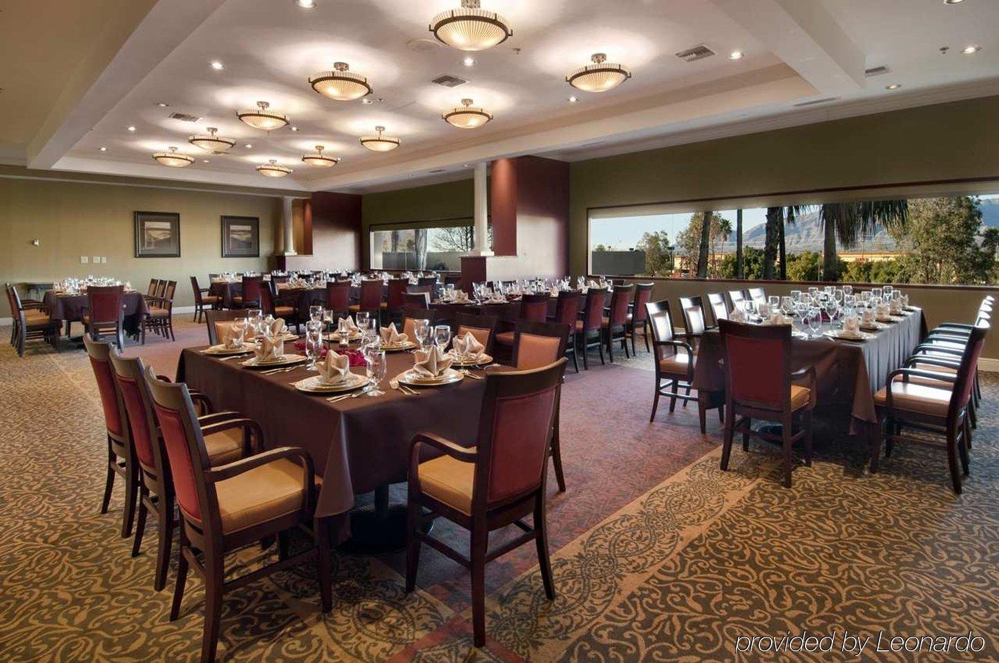 Hilton Tucson East Hotel Restoran gambar